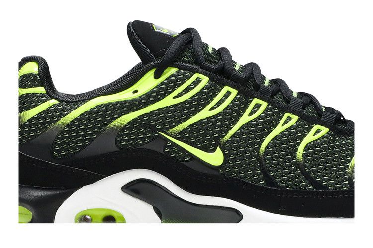 Nike Air Max Plus Black Dark Grey Volt