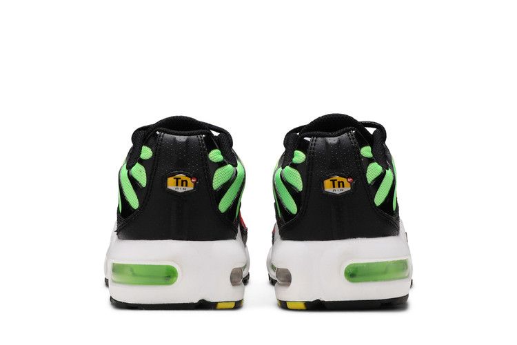 Nike Air Max Plus Black Green Strike Flash Crimson White (GS)