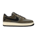 Nike Air Force 1 Low SP Undefeated Ballistic Dunk vs. AF1