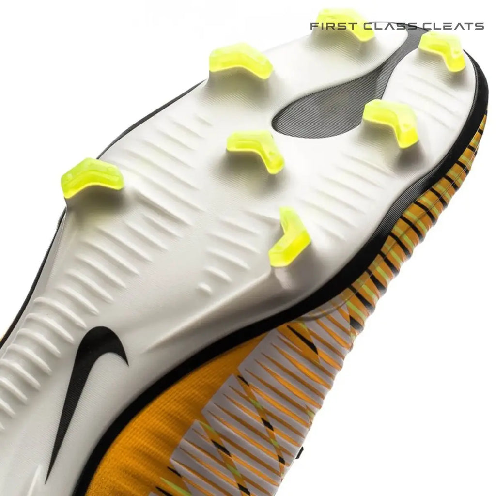 Mercurial Vapor 11 FG Lock in. Let loose.